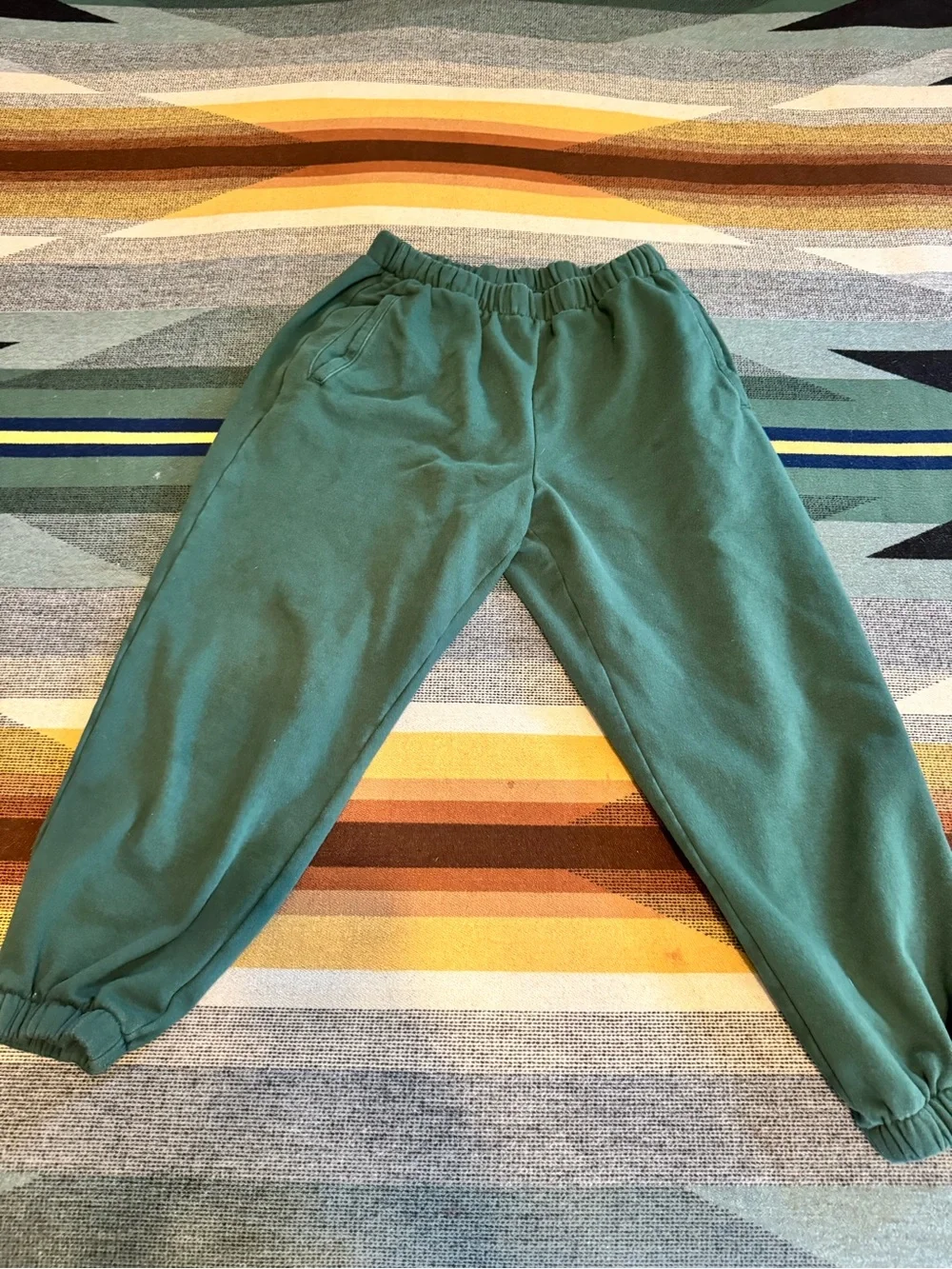 Gap women’s green Sweatshirt and Jogger Set